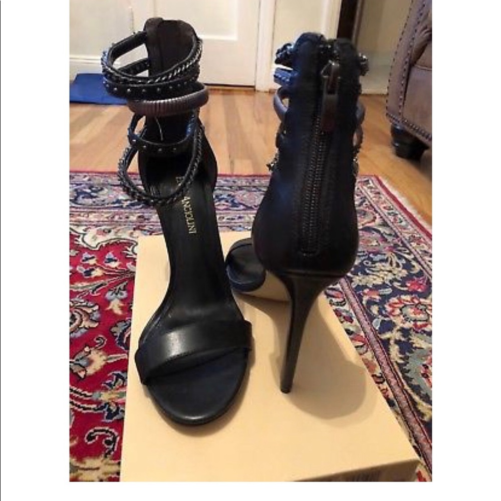 Enzo Angiolini Eababecca Size 8 Black Heels NEW